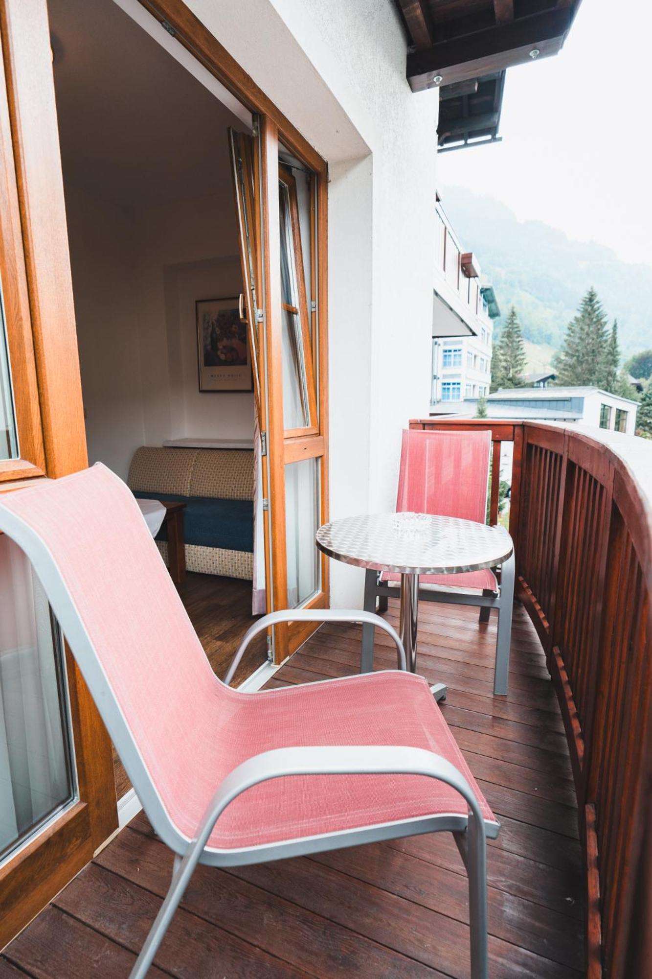Hotel Rauscher - Das Naturteichparadies バート・ホーフガシュタイン エクステリア 写真